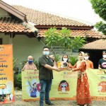 Meval berbagi Cahaya dengan Panti Asuhan